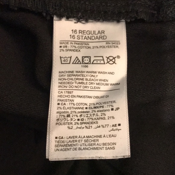 Women’s denim Jeggings Size 16 regular in good condition color black no brand - Picture 3 of 6